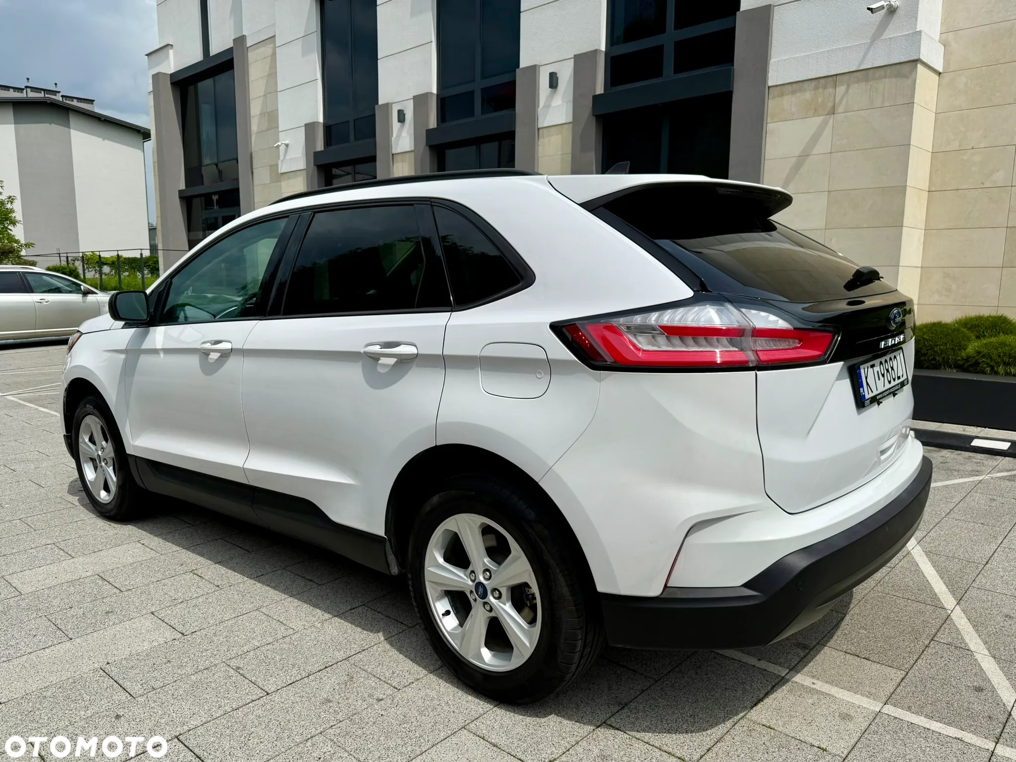 Ford Edge - 7
