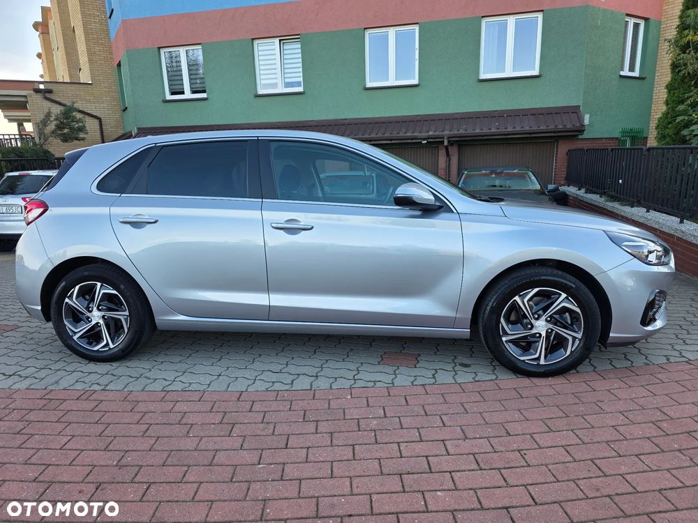 Hyundai i30 1.5 DPI Smart - 16
