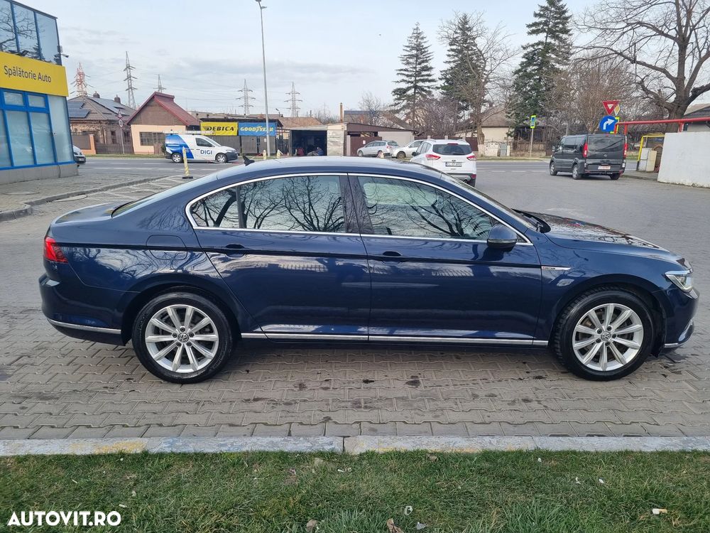 Volkswagen Passat 2.0 TDI DSG 4Motion Highline - 7