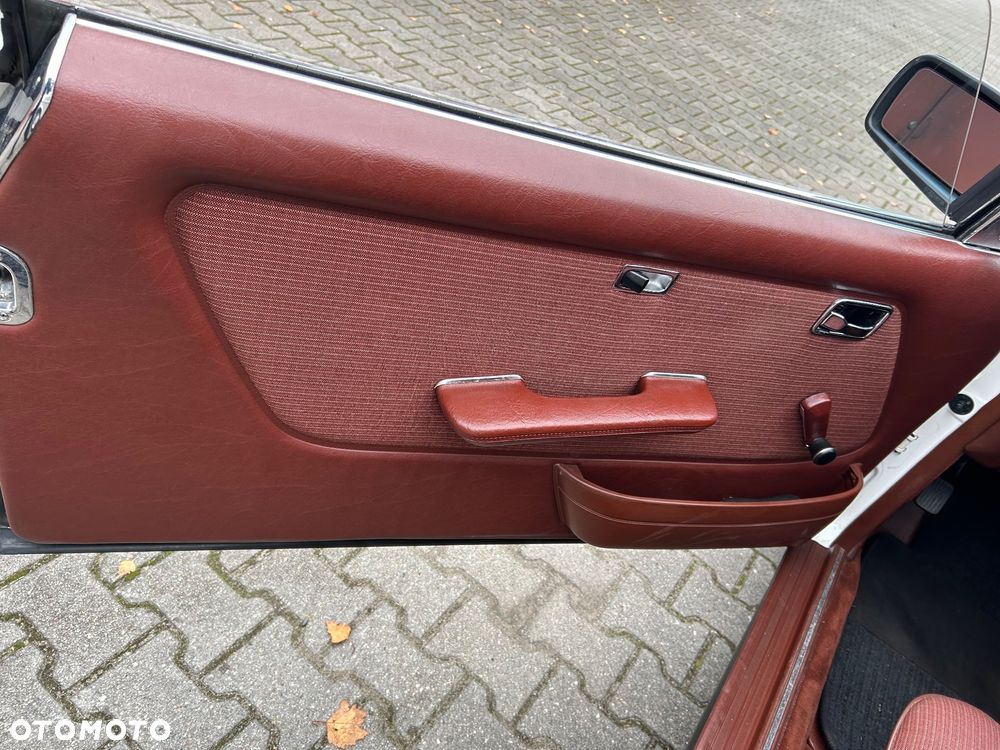 Mercedes-Benz W123 - 13