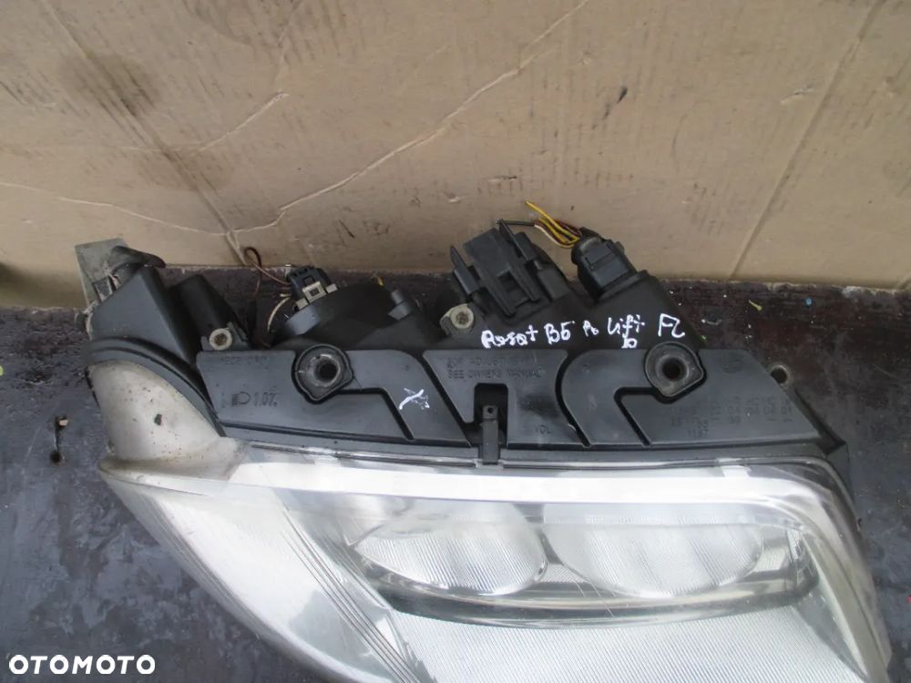 Lampa przód prawa Passat B5 LIFT  hella europa - 2