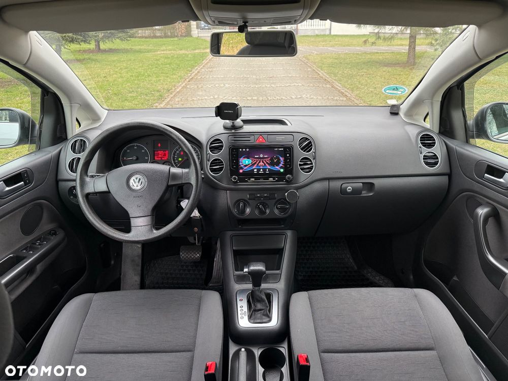 Volkswagen Golf Plus 1.9 TDI DSG Comfortline - 9