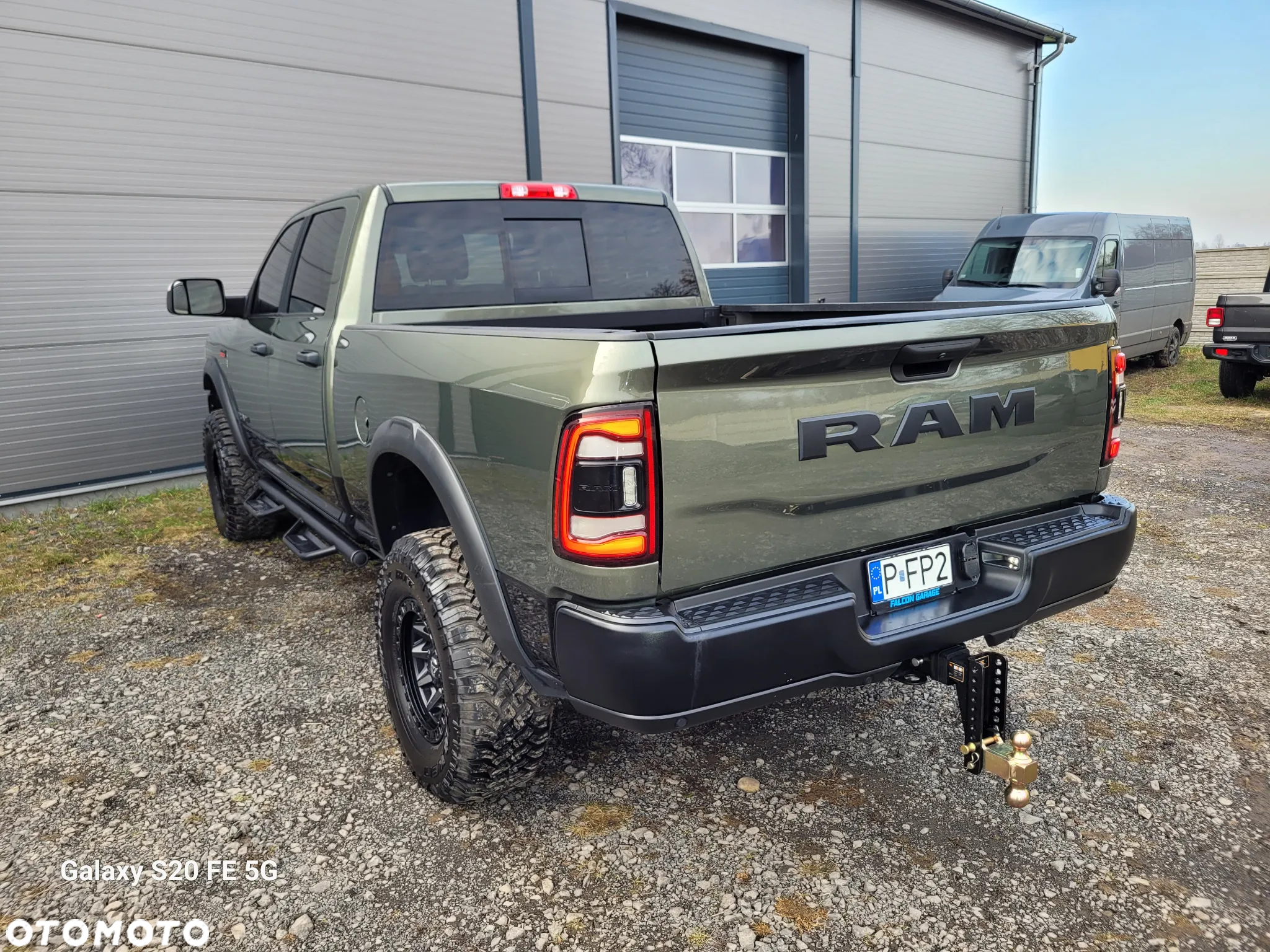 RAM 2500 - 21
