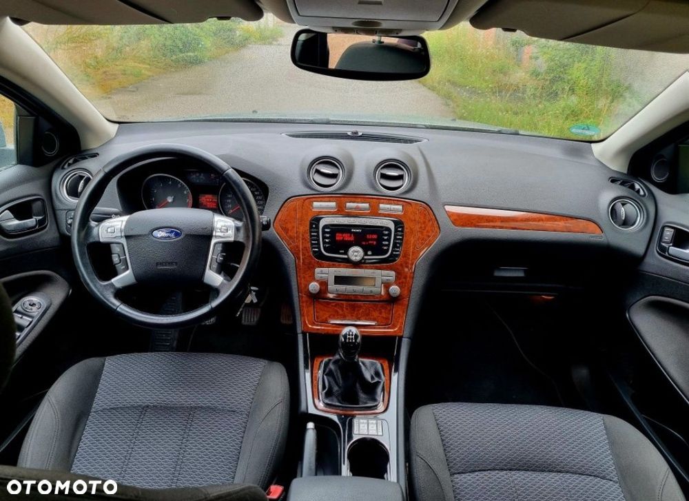 Ford Mondeo - 7