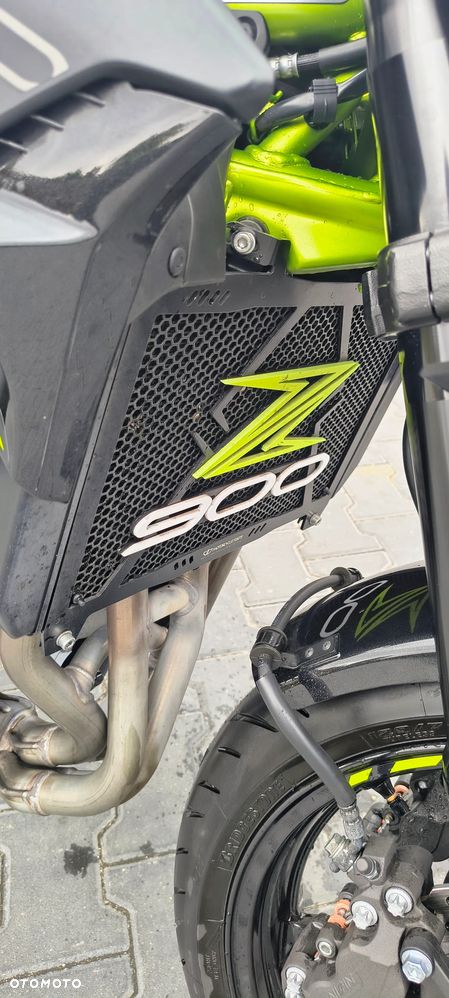 Kawasaki Z 900 - 10