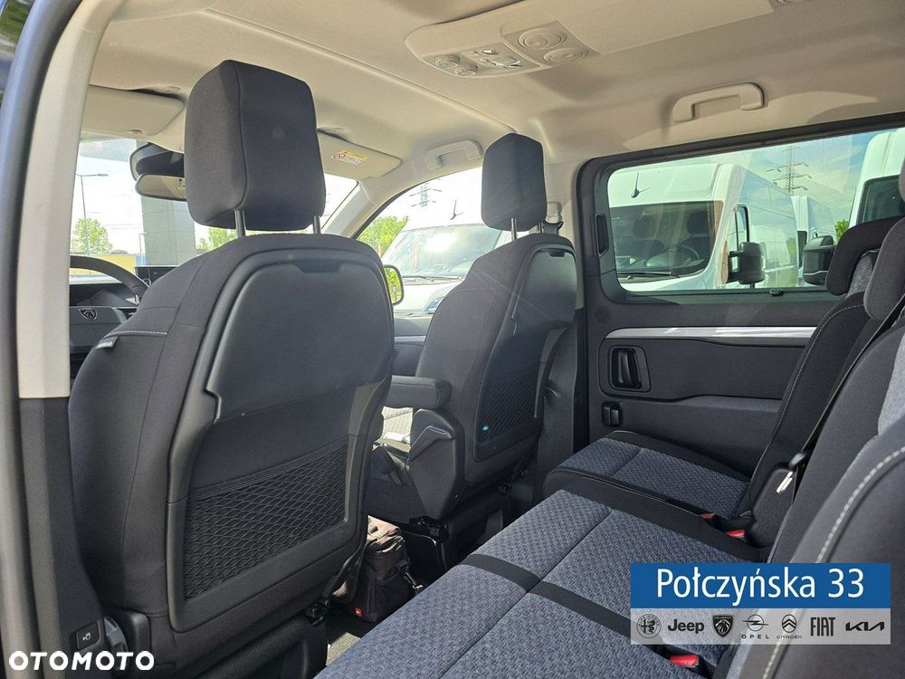 Peugeot Traveller - 29