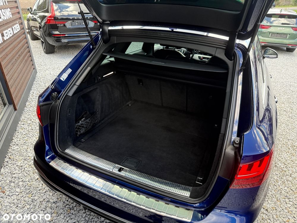 Audi A4 Avant 40 TFSI mHEV S Line S tronic - 12