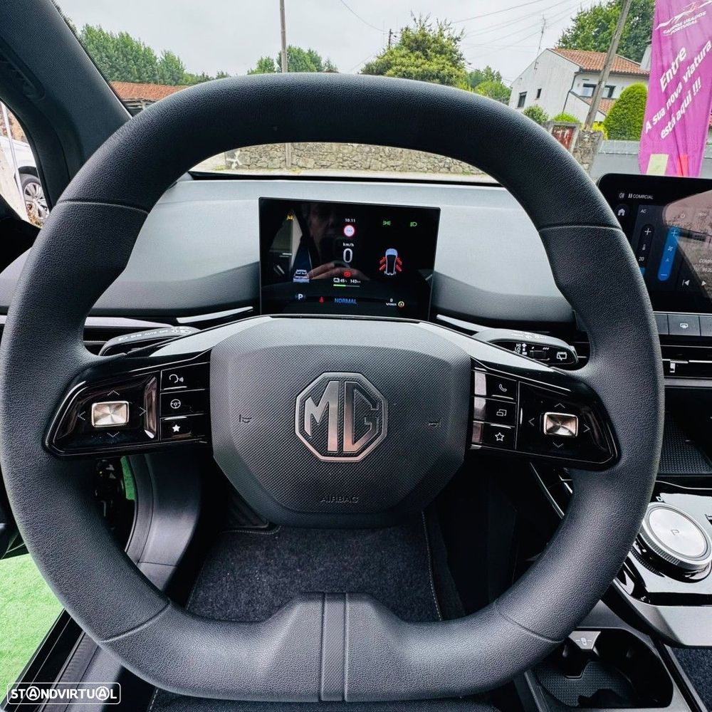 MG MG4 51 kWh Standard - 11