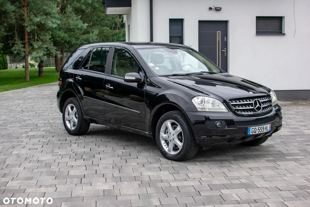 Mercedes-Benz ML - 13