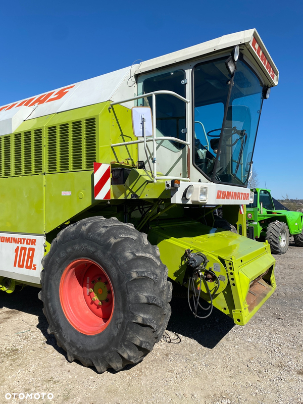 Claas Dominator 108
