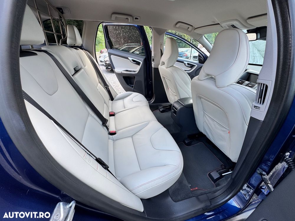 Volvo XC 60 D4 Geartronic Ocean Race - 27