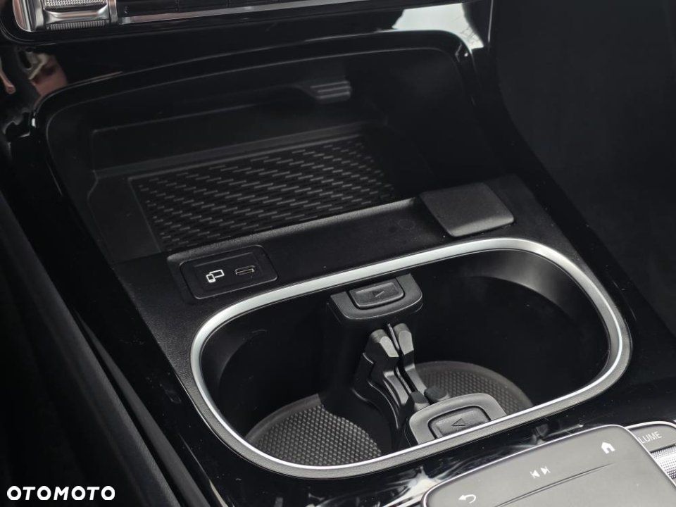 Mercedes-Benz CLA - 29