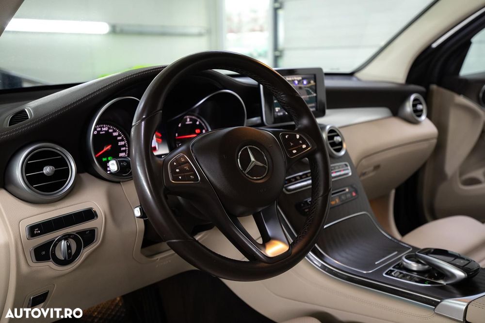 Mercedes-Benz GLC Coupe 220 d 4MATIC - 12