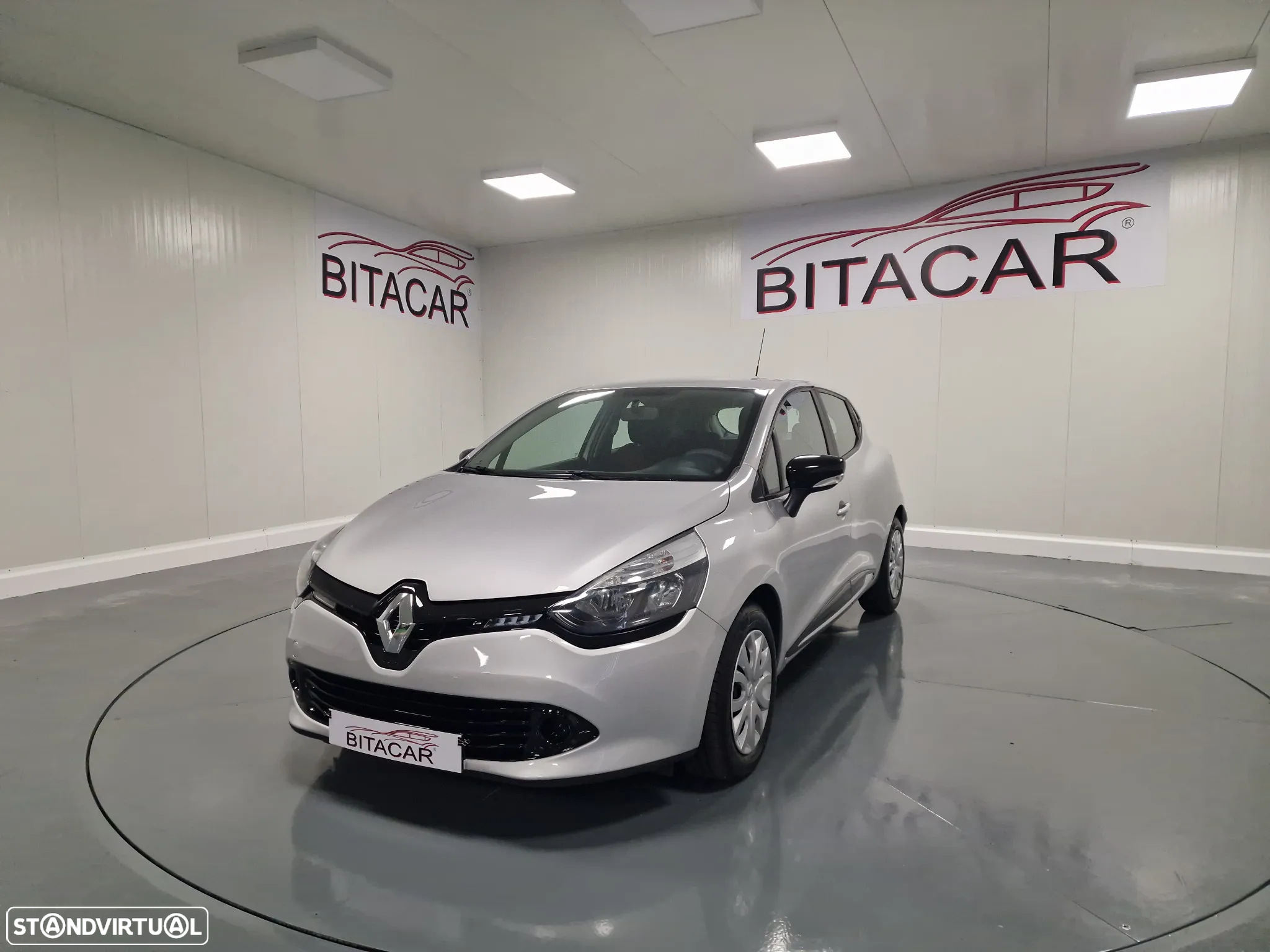 Renault Clio 1.5 dCi Confort - 9