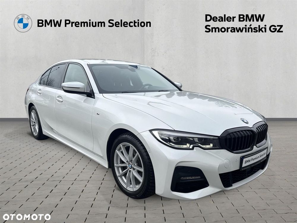 BMW Seria 3 320d xDrive - 23
