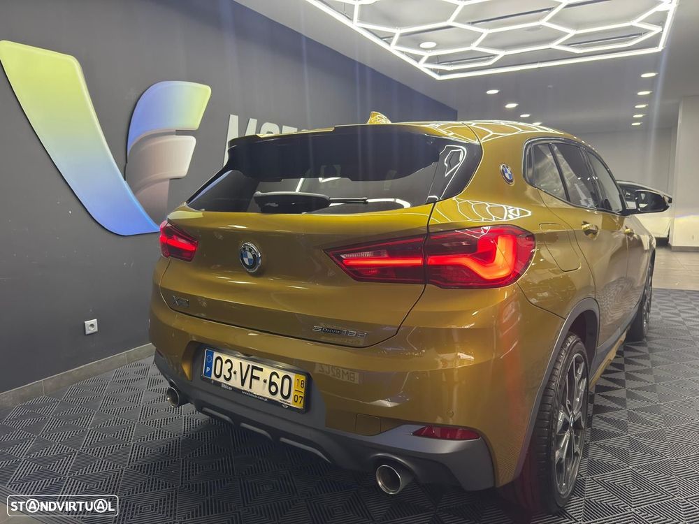 BMW X2 18 d xDrive Auto Pack 50 anos M - 8