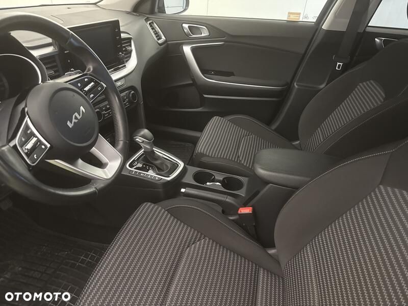 Kia XCeed 1.5 T-GDI M DCT - 11