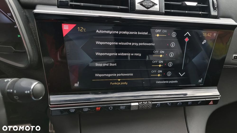 DS Automobiles DS 7 Crossback 2.0 BlueHDi Performance Line + - 35