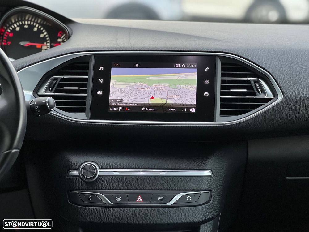 Peugeot 308 1.2 PureTech Allure Full LED EAT8 - 12