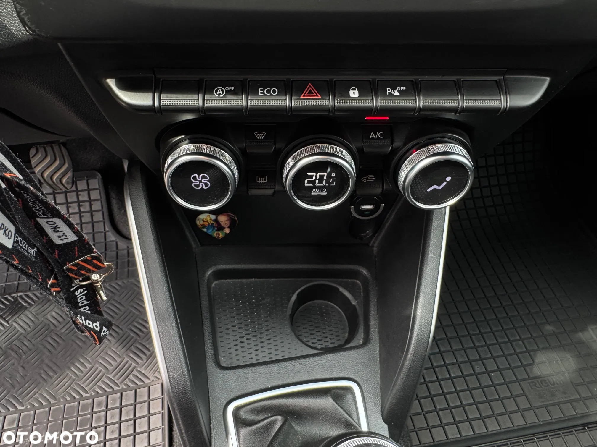 Dacia Duster 1.3 TCe FAP SL Look EU6d - 17