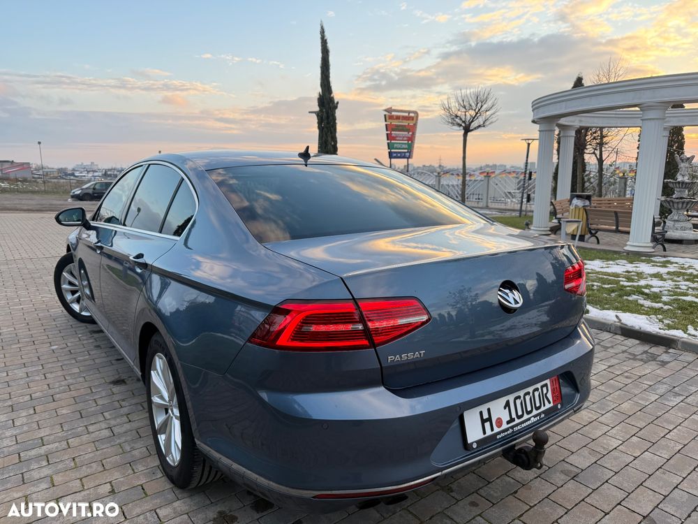 Volkswagen Passat - 2