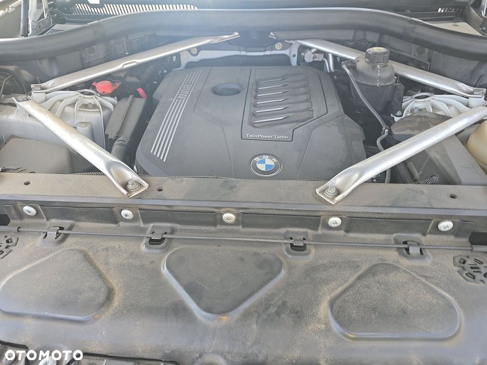 BMW X5 xDrive40i xLine - 11