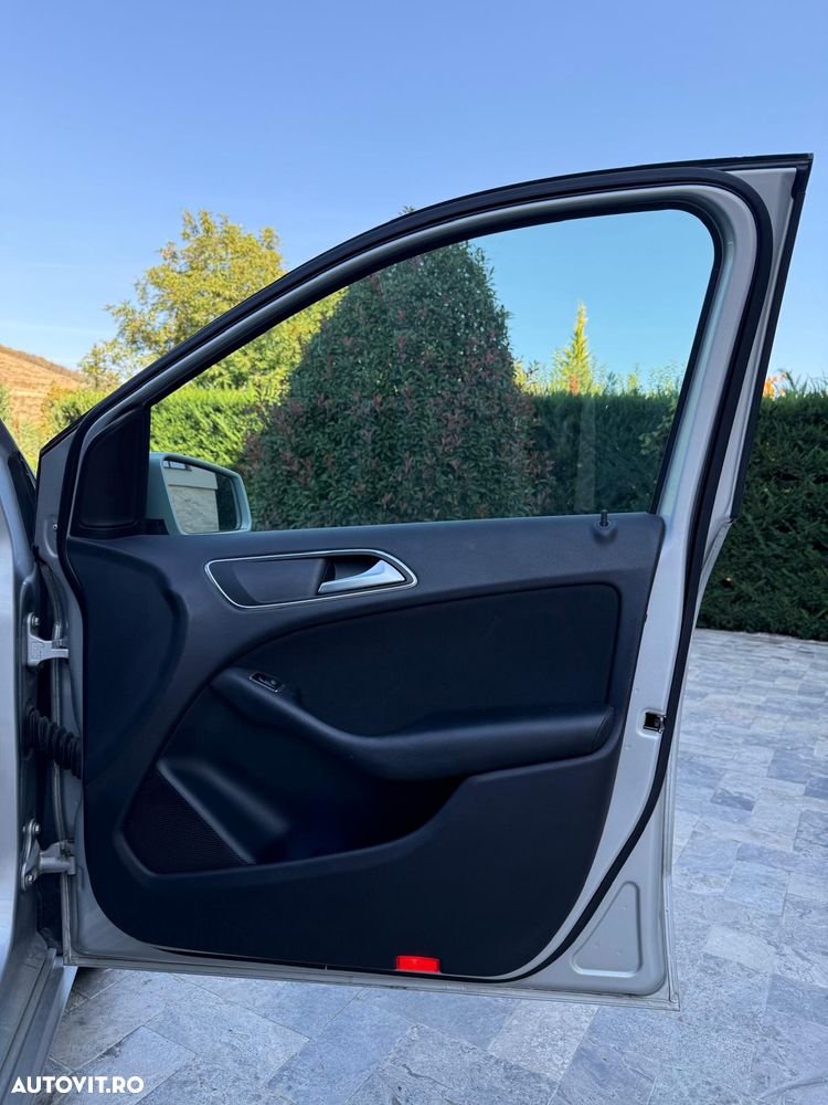 Mercedes-Benz B 160 - 11