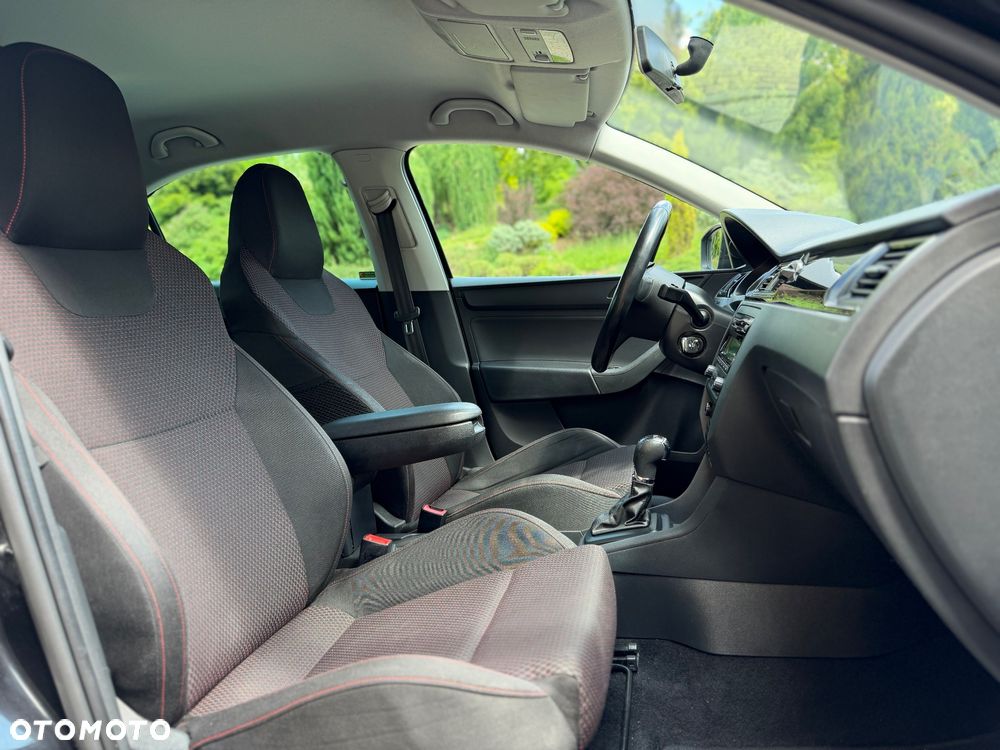 Skoda RAPID Spb 1.4 TSI Ambition DSG - 7