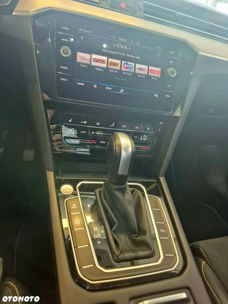 Volkswagen Passat 1.5 TSI EVO Elegance DSG - 18