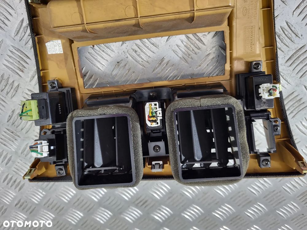 Hyundai Terracan Ramka Radia Dekor - 12