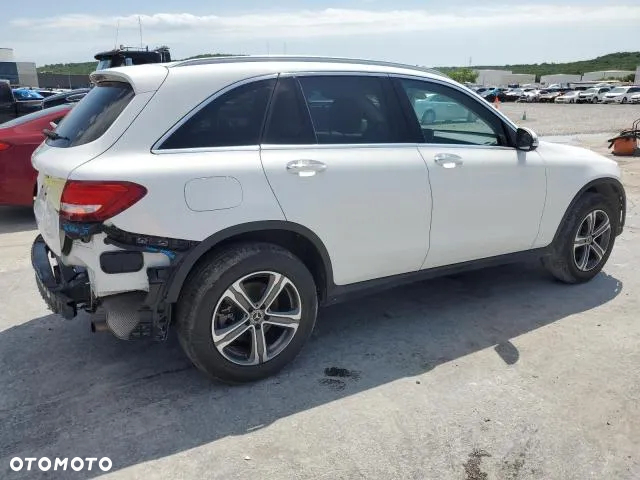 Mercedes-Benz GLC - 29