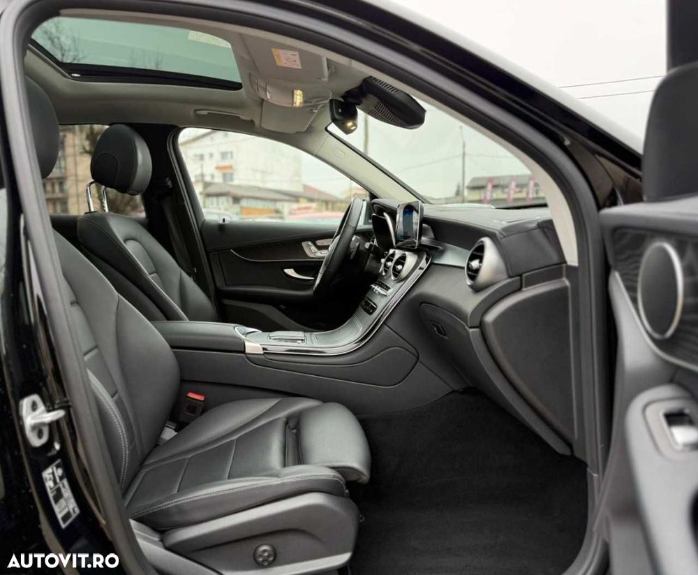 Mercedes-Benz GLC - 22