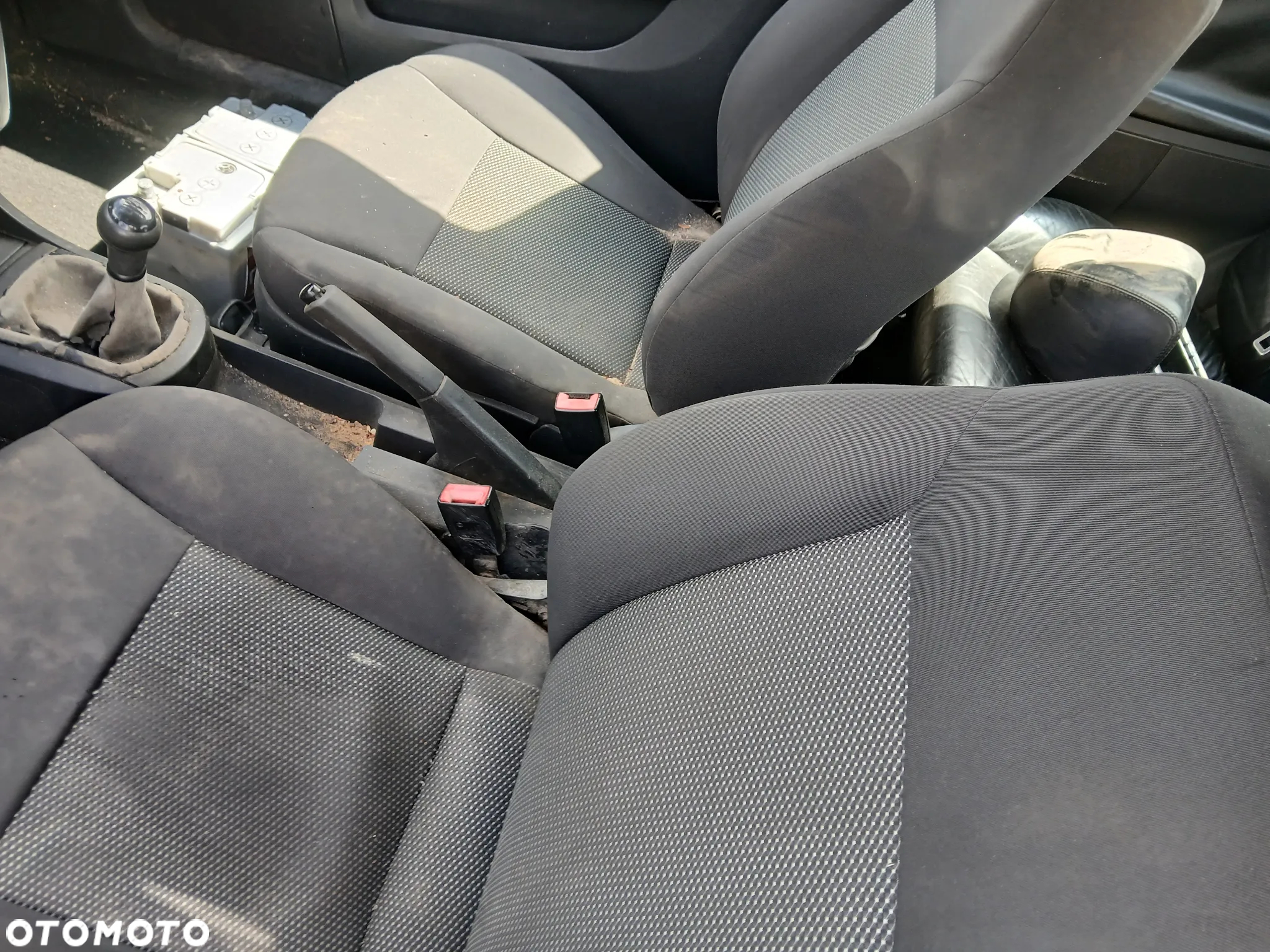 seat ibiza III fotel fotele kanapa deska kokpit podsufitka boczek boczki klamka podłokietnik licznik - 5