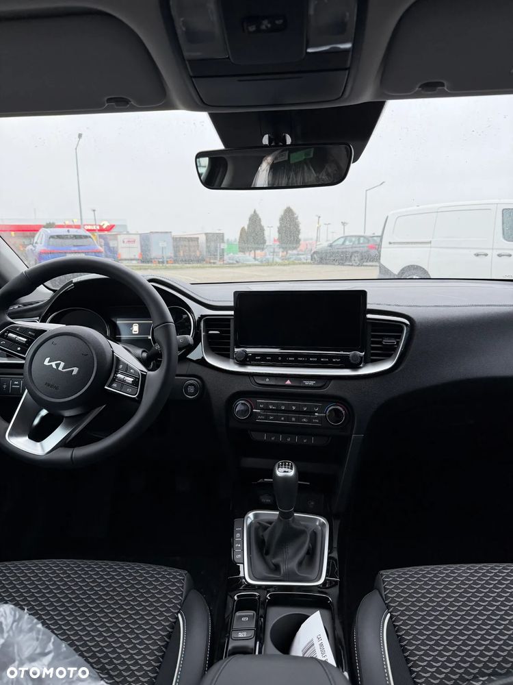 Kia Ceed 1.5 T-GDI Tribute - 9