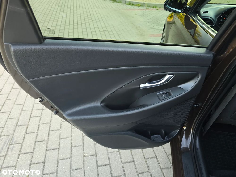 Hyundai i30 1.4 T-GDI Premium - 25