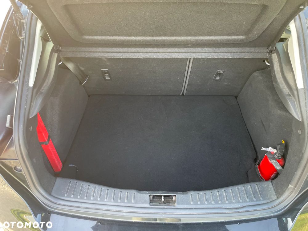Ford Focus 1.6 Gold X - 10