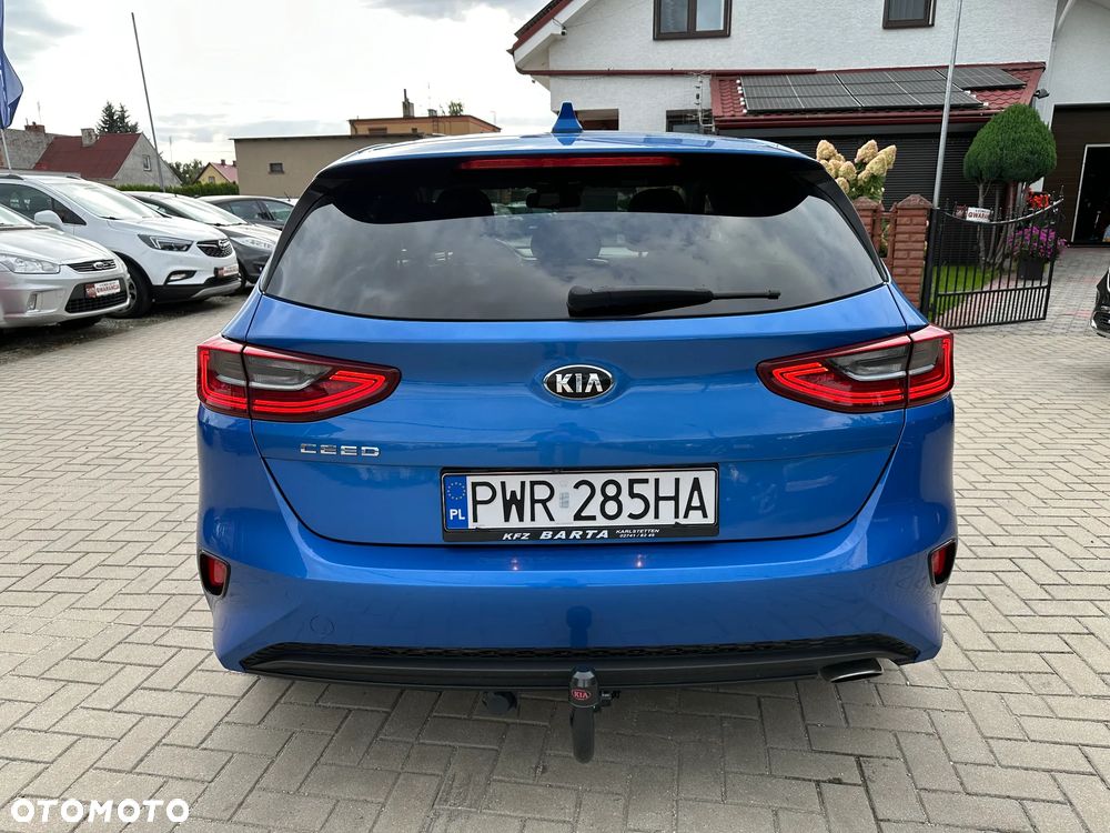 Kia Ceed - 35