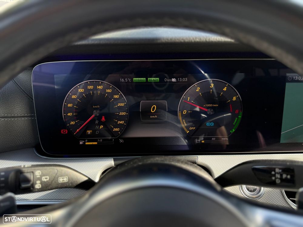 Mercedes-Benz E 300 de AMG Line - 33