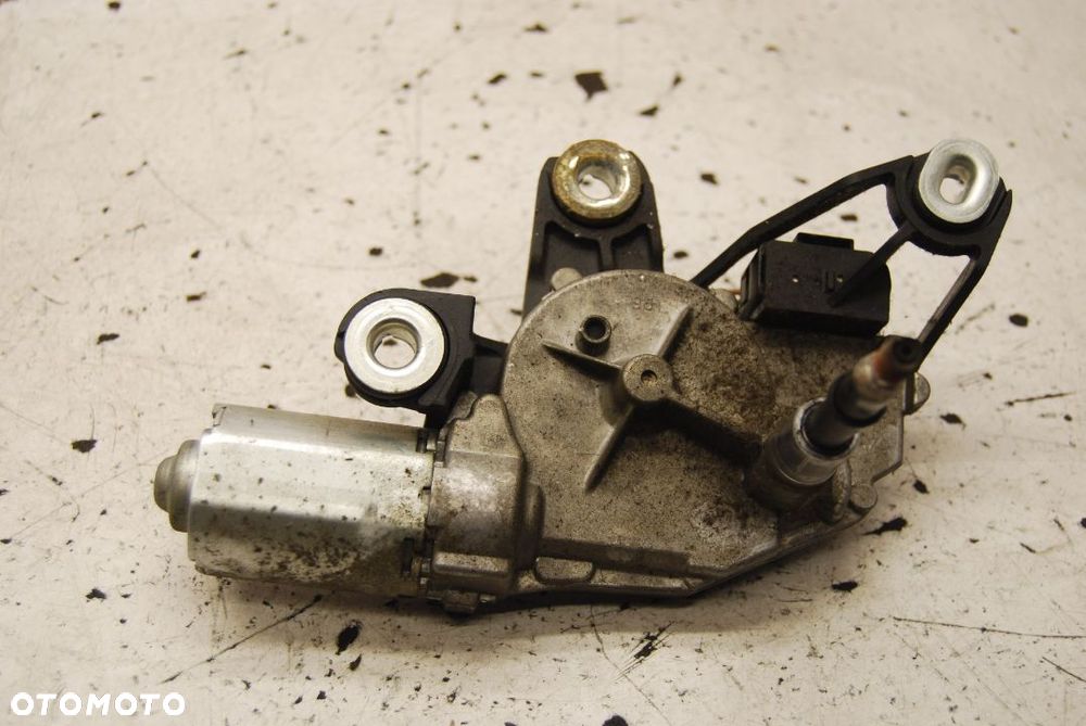 SILNICZEK WYCIERACZKI TYŁ TYLNY 1T0955711 VW TOURAN I 1T0955711C 1T0955711A - 2