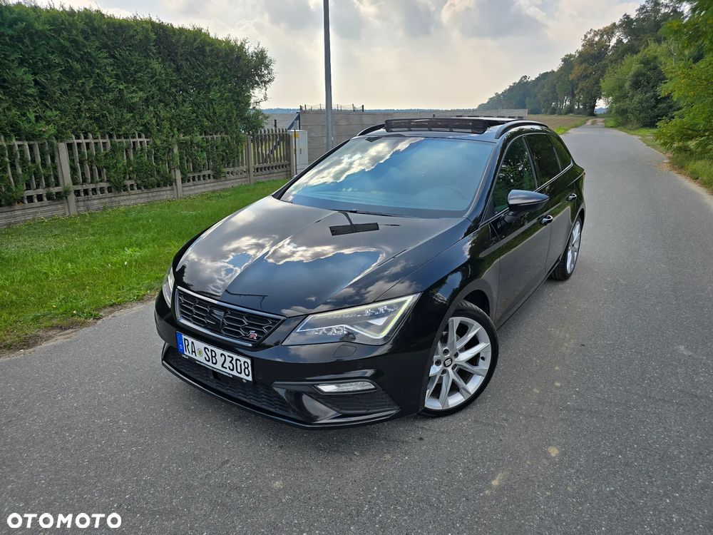Seat Leon 2.0 TDI DPF DSG FR Black Matt Edition - 24
