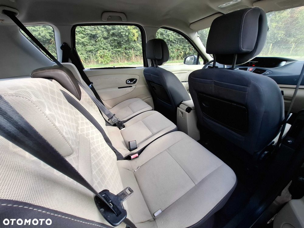 Renault Scenic - 10