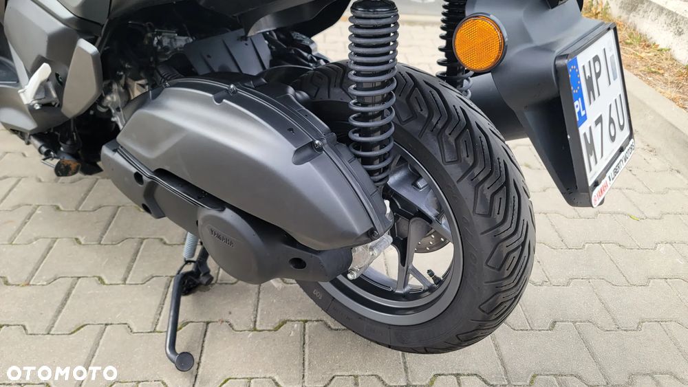 Yamaha X-max - 19