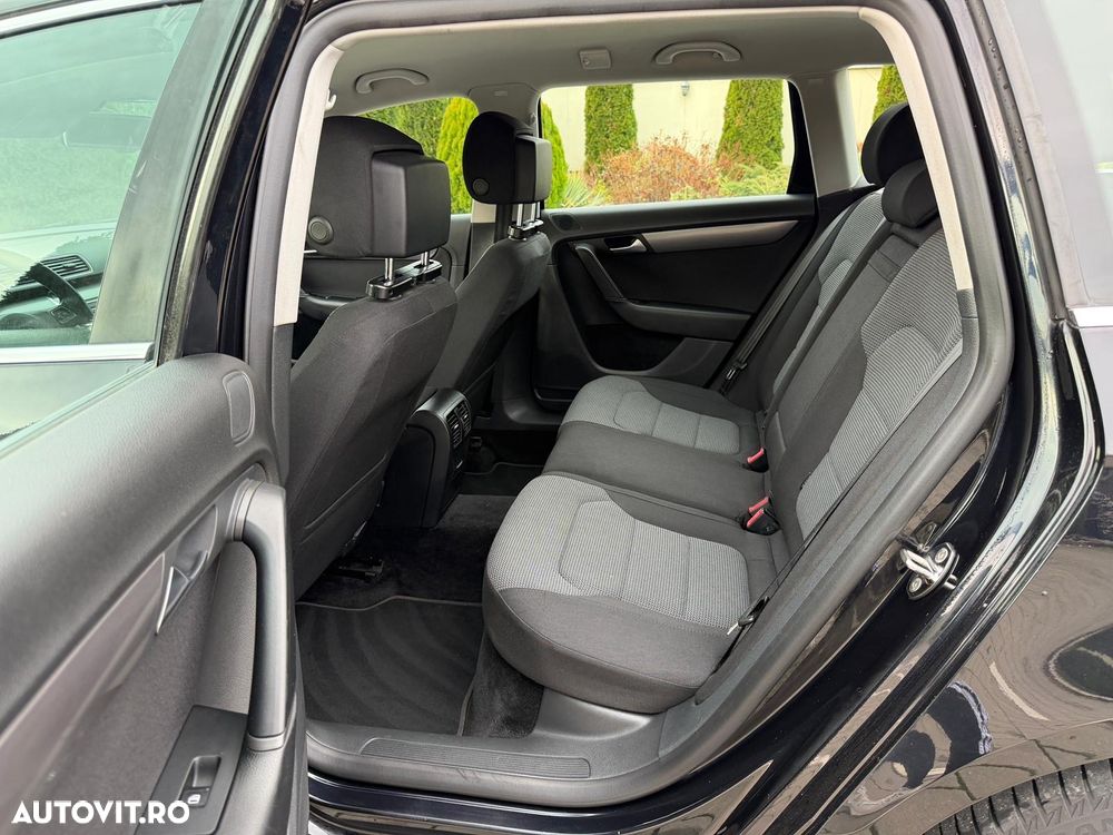 Volkswagen Passat Variant 2.0 Blue TDI SCR Comfortline - 8