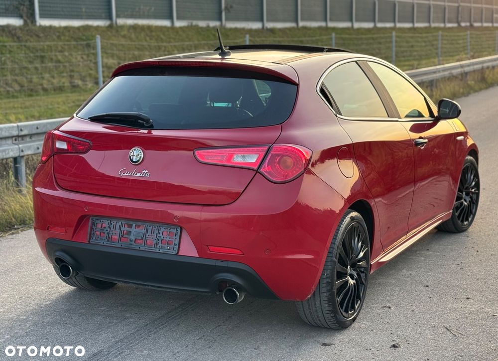 Alfa Romeo Giulietta 1750 TBi QV TCT - 3