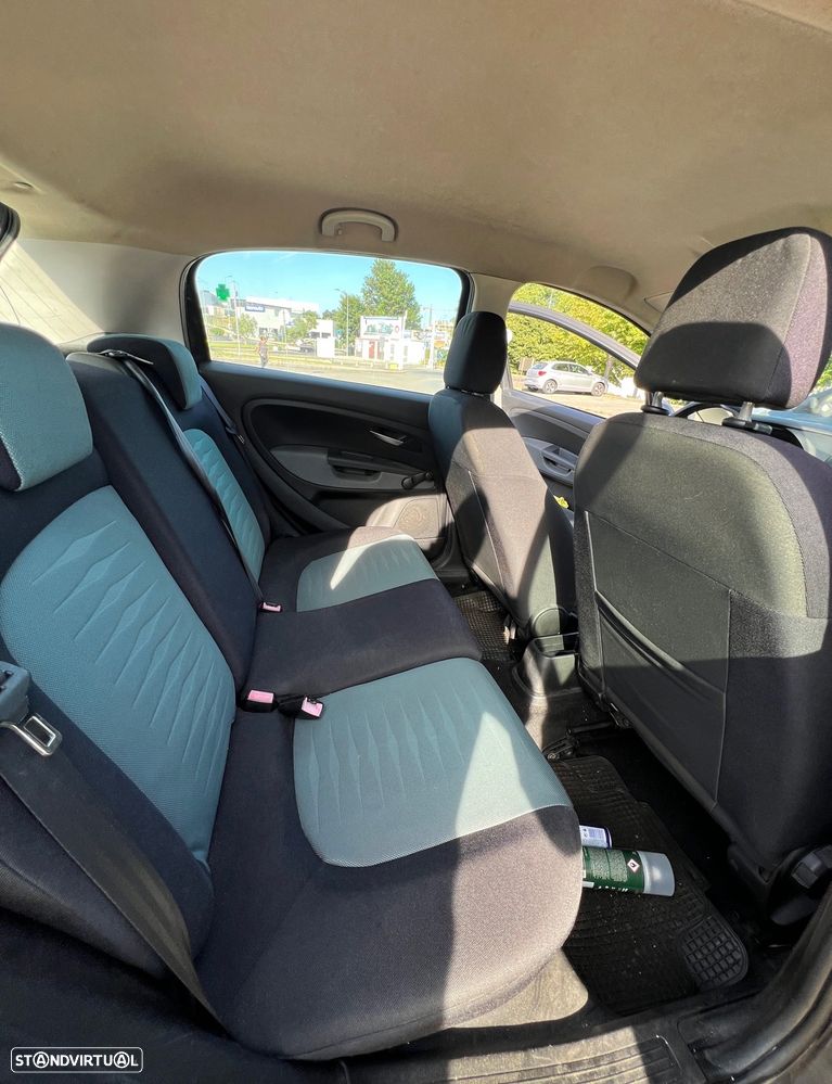 Fiat Grande Punto - 9