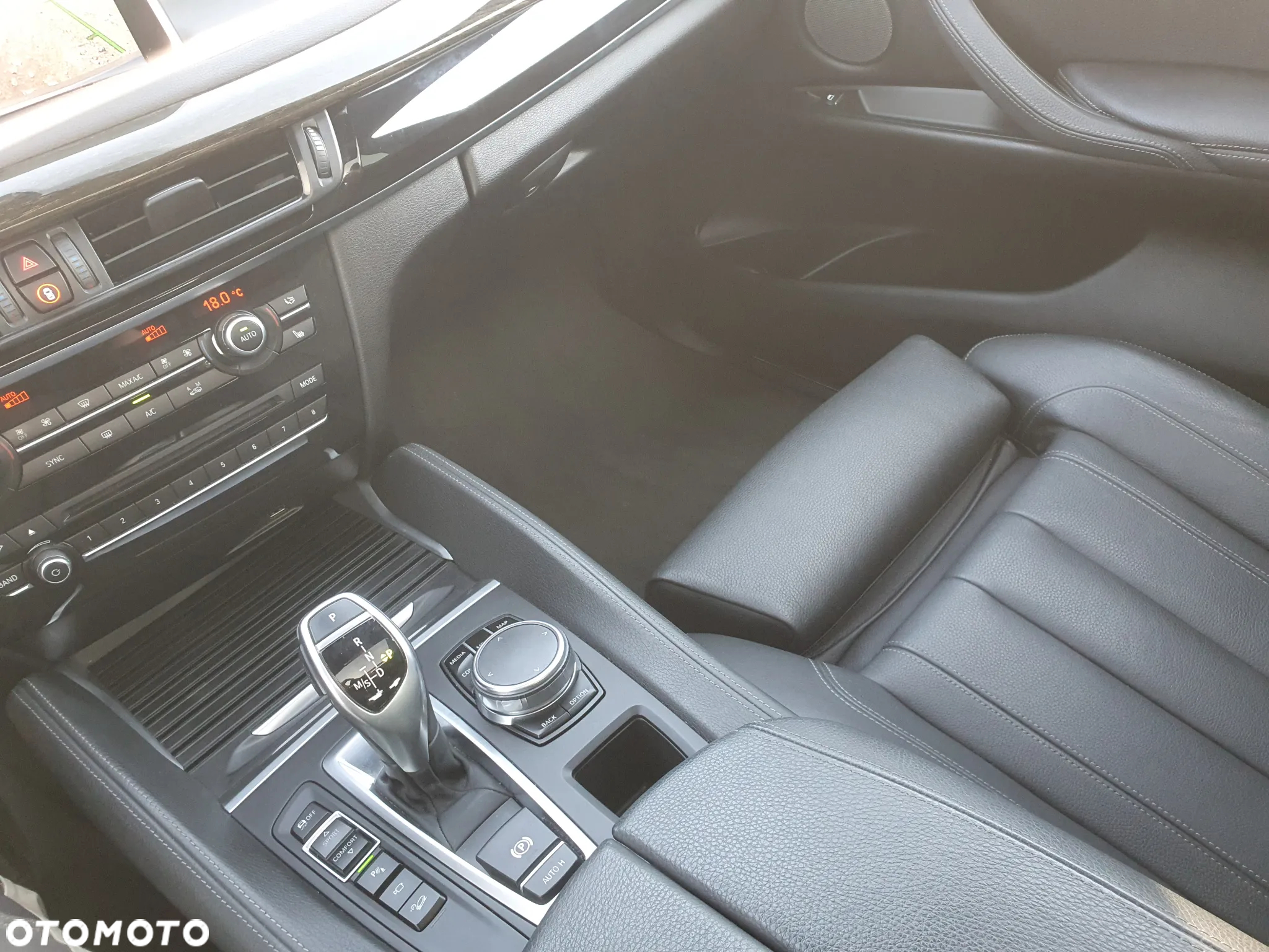 BMW X6 xDrive35i - 28
