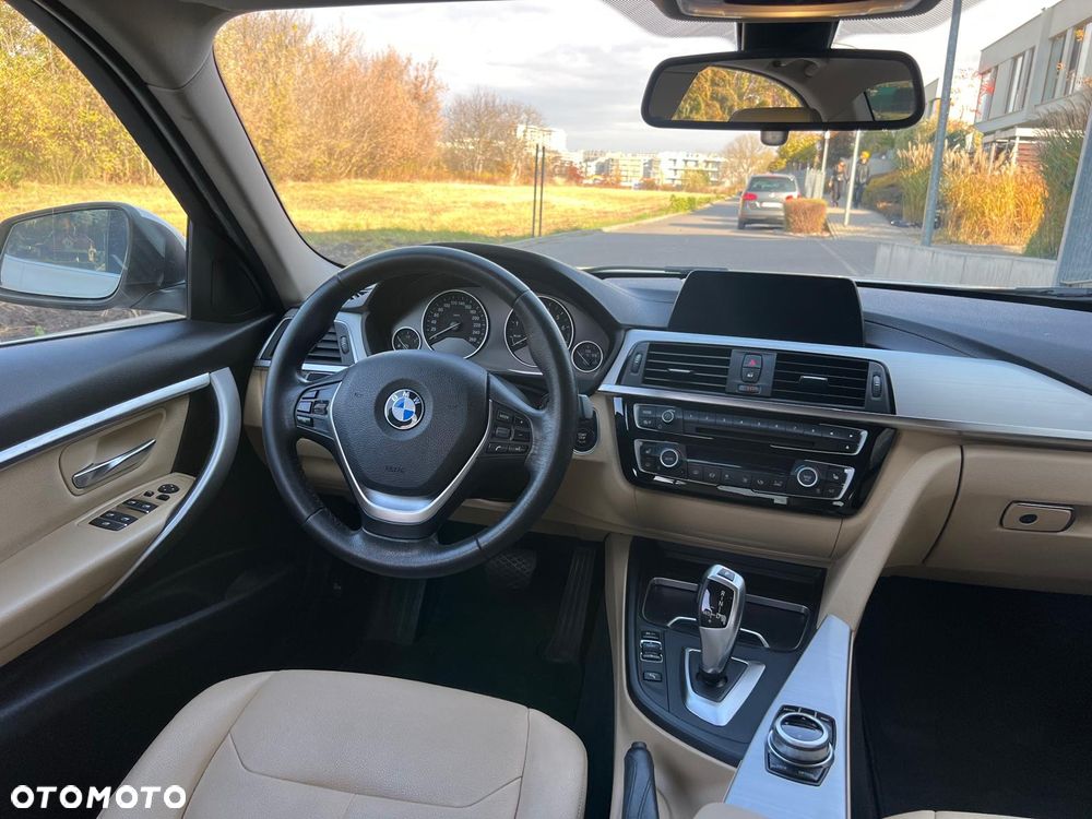 BMW Seria 3 318i Luxury Line - 11