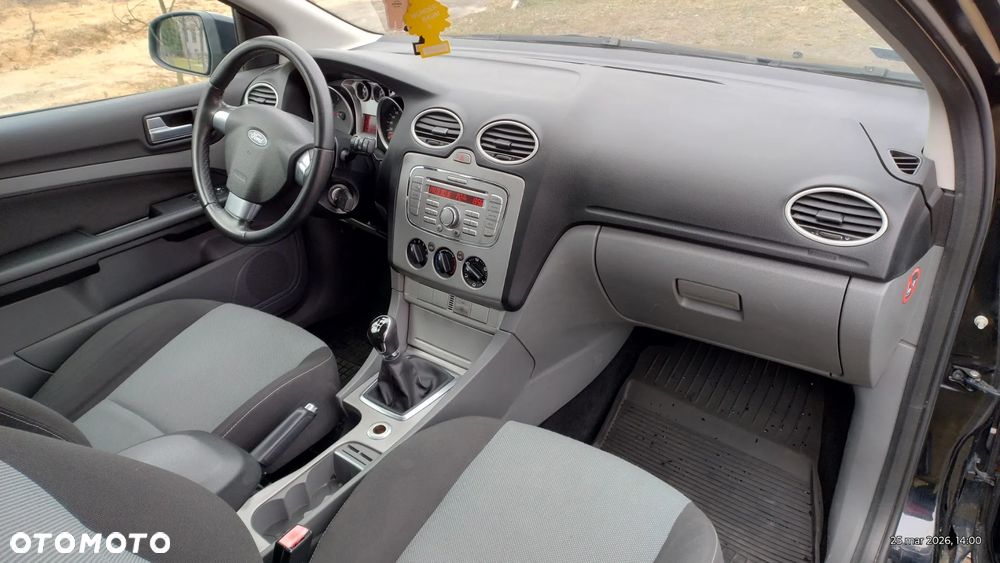 Ford Focus 1.8 Connection - 11