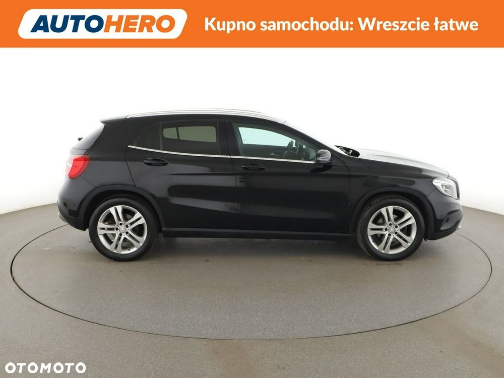 Mercedes-Benz GLA 200 Urban - 10