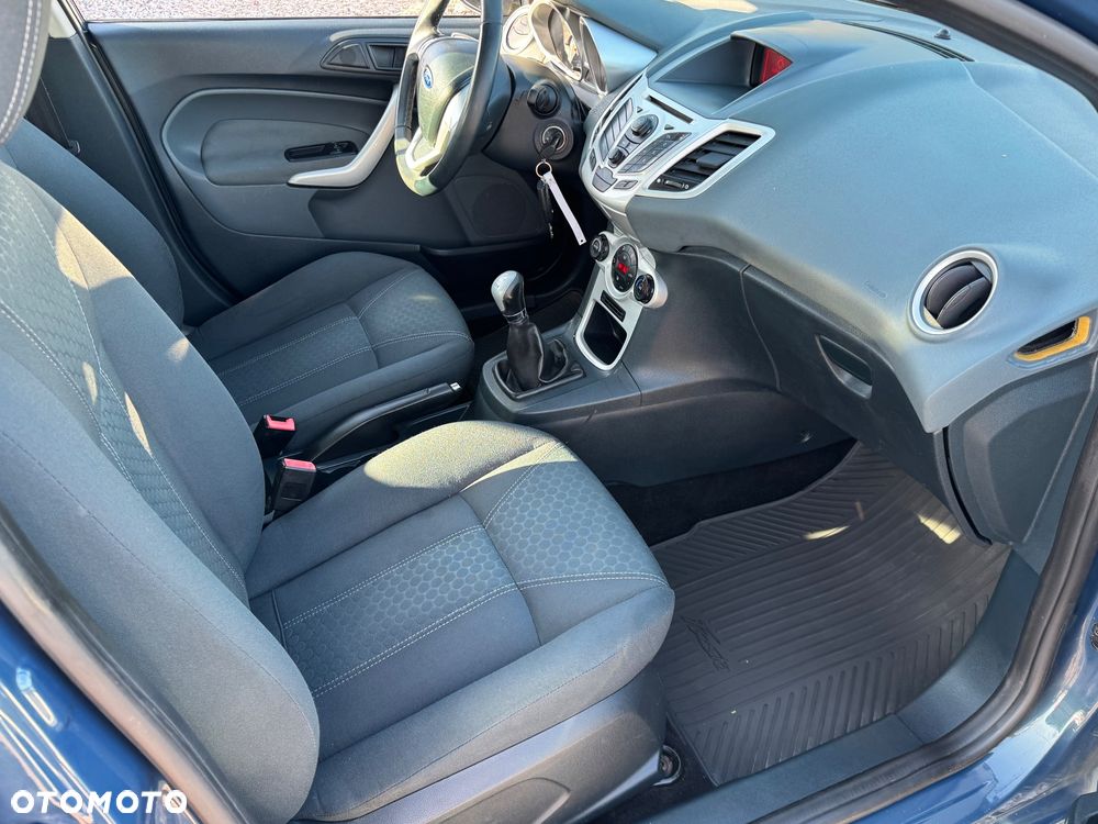 Ford Fiesta - 27
